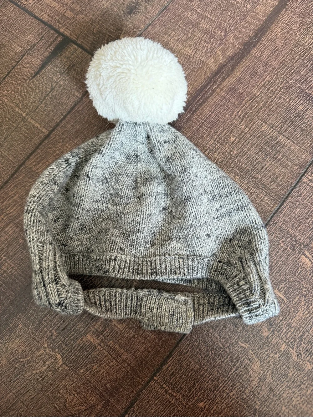 Baby GAP Cozy Marl Knit Beanie with Pom in Light Gray and Cream